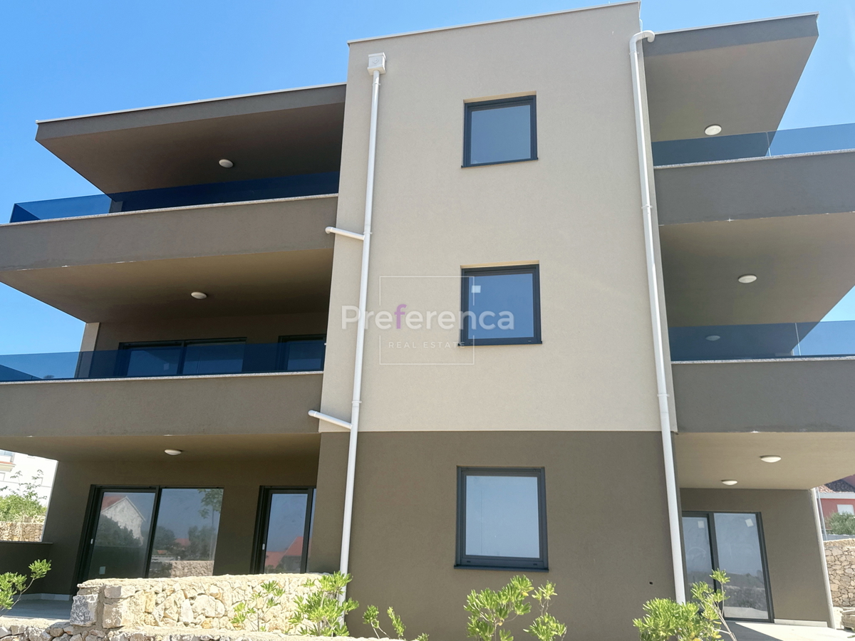 Novalja - appartamento al primo piano con vista sul mare