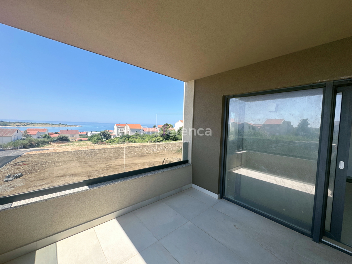 Novalja - appartamento al primo piano con vista sul mare