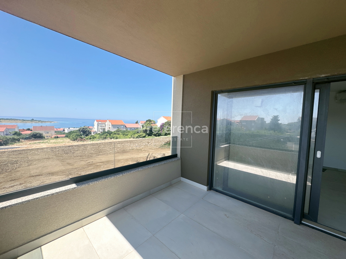 Novalja - appartamento al primo piano con vista sul mare