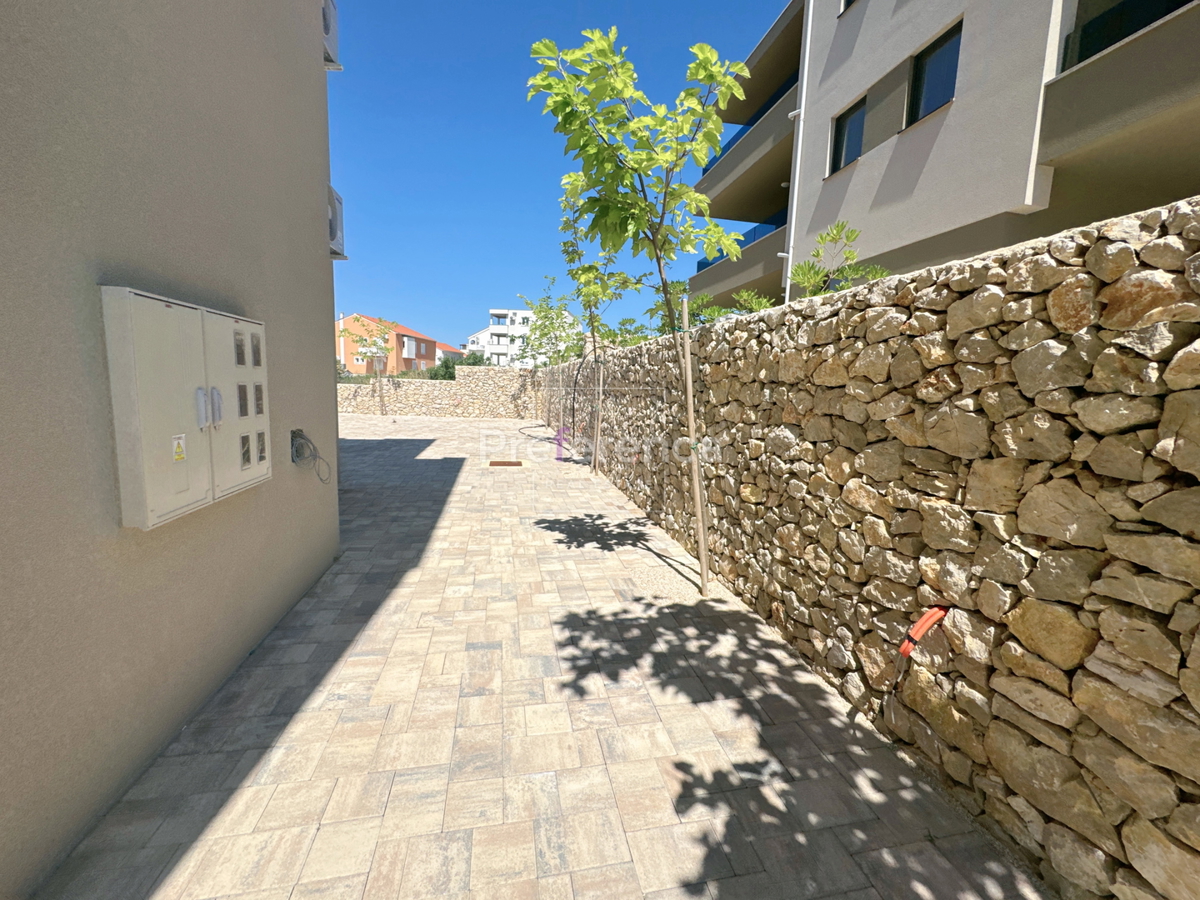 Novalja - appartamento al primo piano con vista sul mare