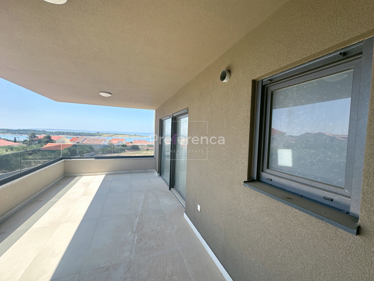 Novalja - appartamento al primo piano con vista sul mare