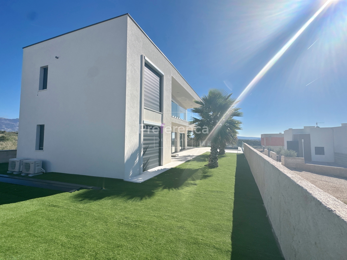 Škuncini stani, Novalja - villa moderna con piscina