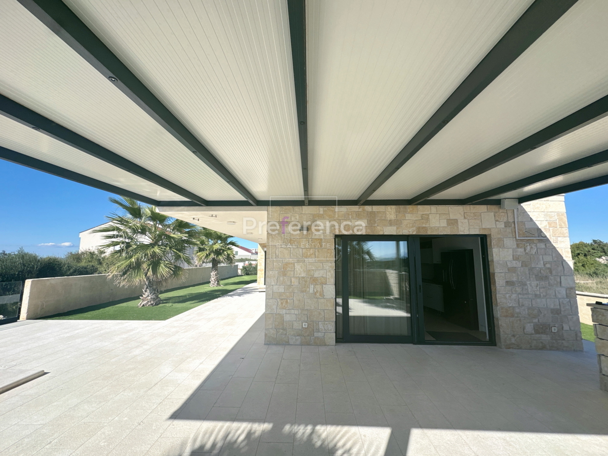 Škuncini stani, Novalja - villa moderna con piscina