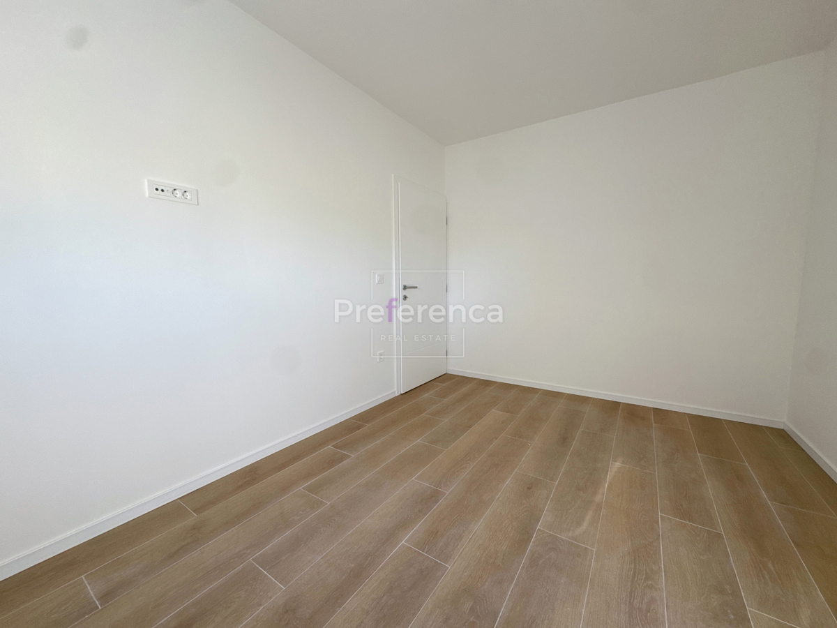 Povljana - appartamento bilocale al piano terra con giardino