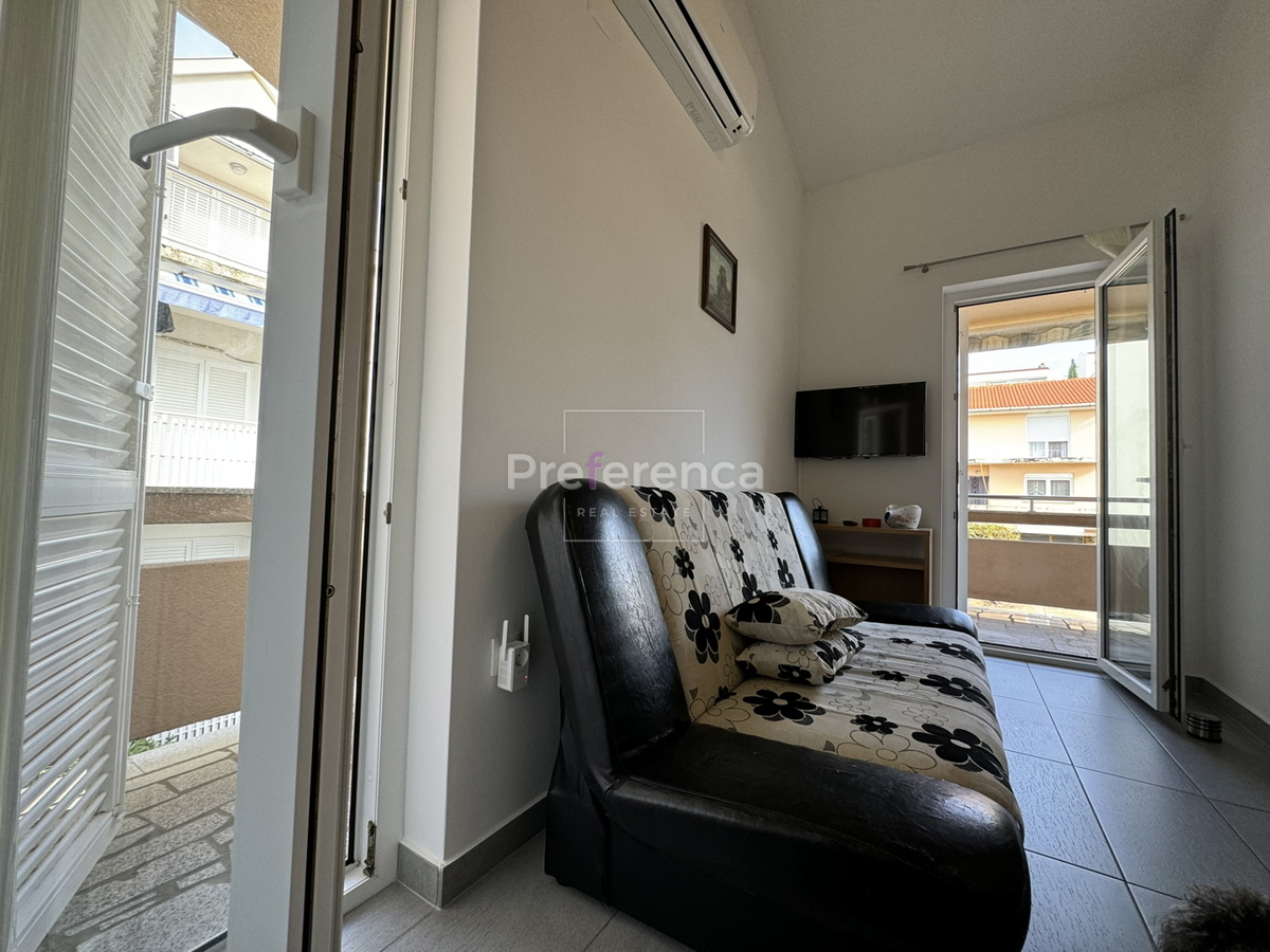 Novalja - casa con 5 appartamenti vicino al mare