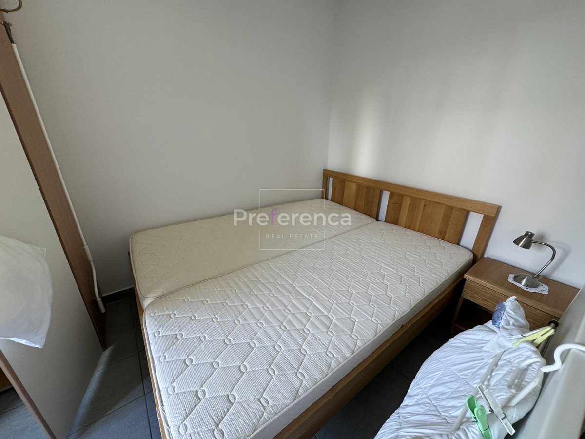 Novalja - casa con 5 appartamenti vicino al mare