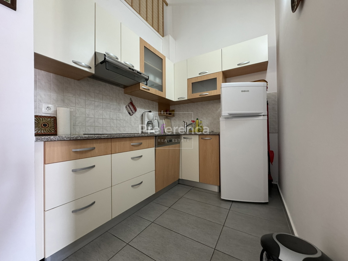 Novalja - casa con 5 appartamenti vicino al mare