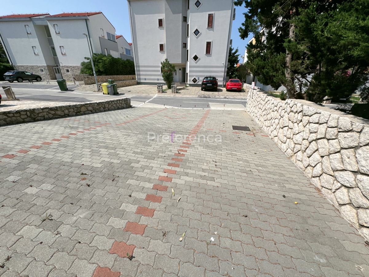 Novalja - casa con 5 appartamenti vicino al mare