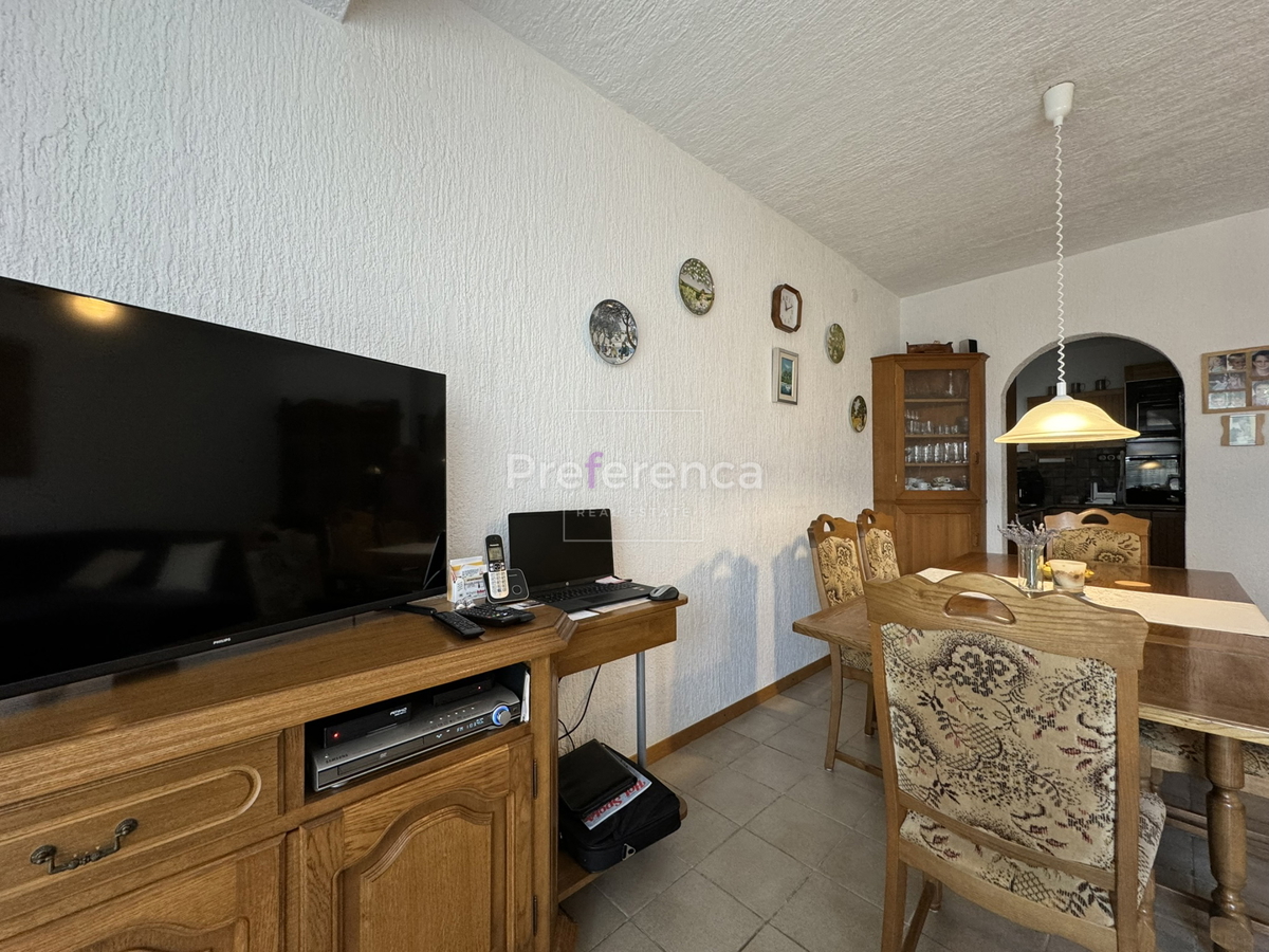 Novalja - casa con 5 appartamenti vicino al mare