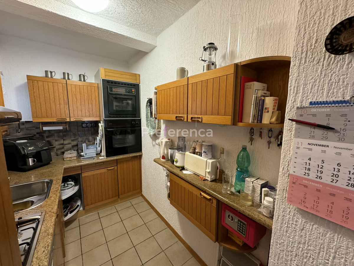 Novalja - casa con 5 appartamenti vicino al mare