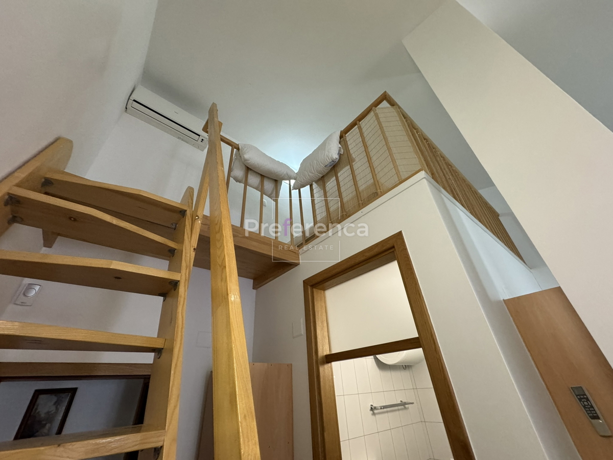 Novalja - casa con 5 appartamenti vicino al mare