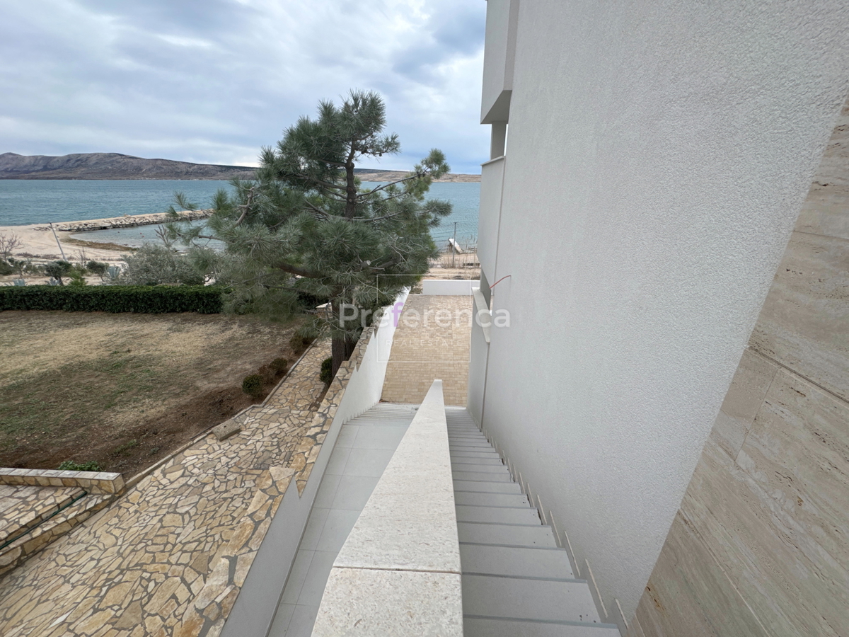 Vidalići - casa con appartamenti PRIMO FILA MARE