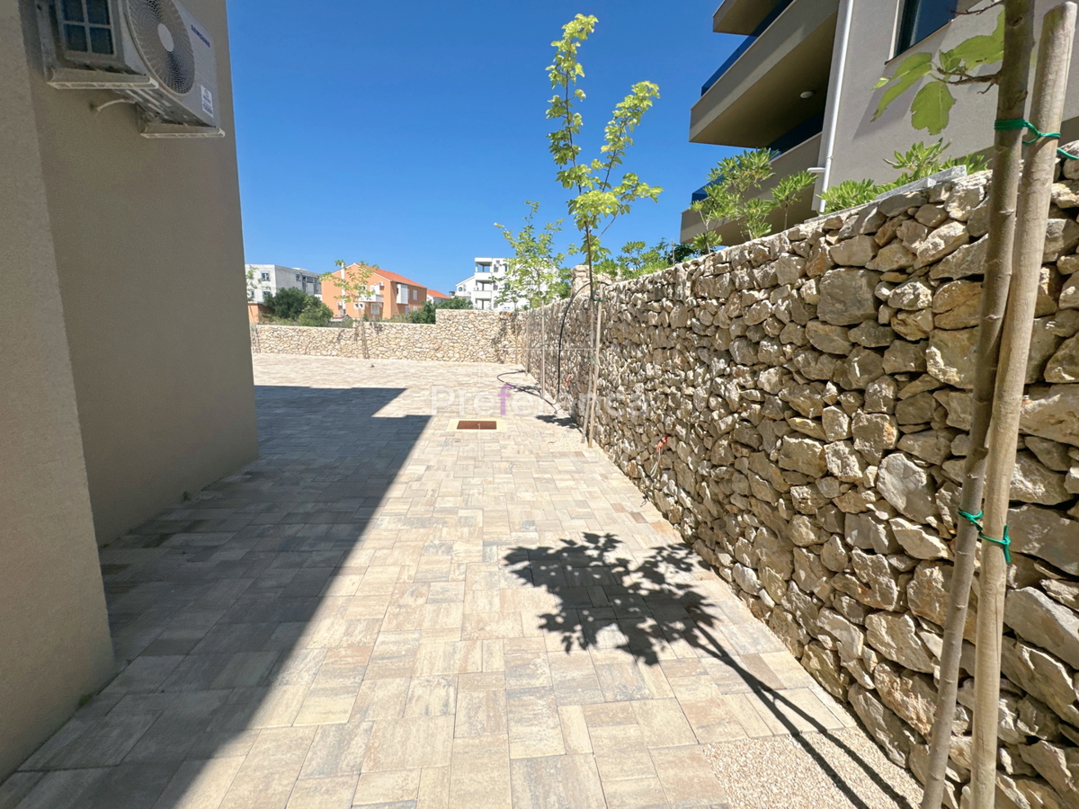 Novalja - appartamento trilocale al secondo piano