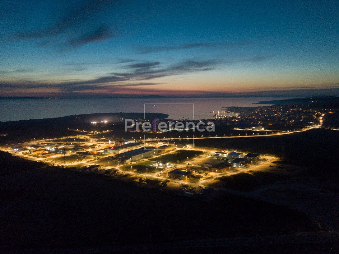 Novalja - terreno zona commerciale