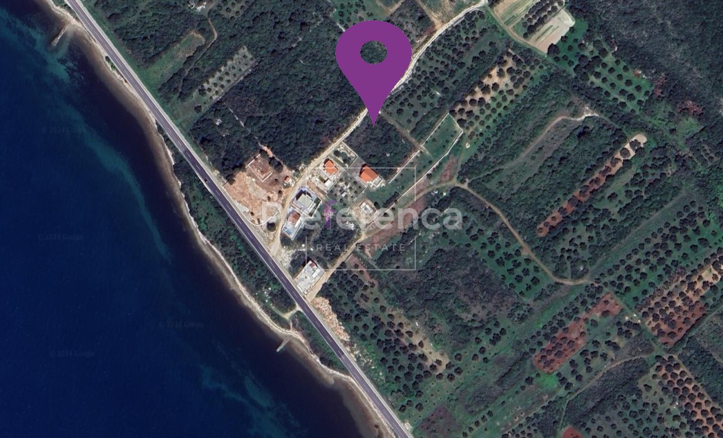 Sveti Filip i Jakov - terreno edificabile vicino al mare