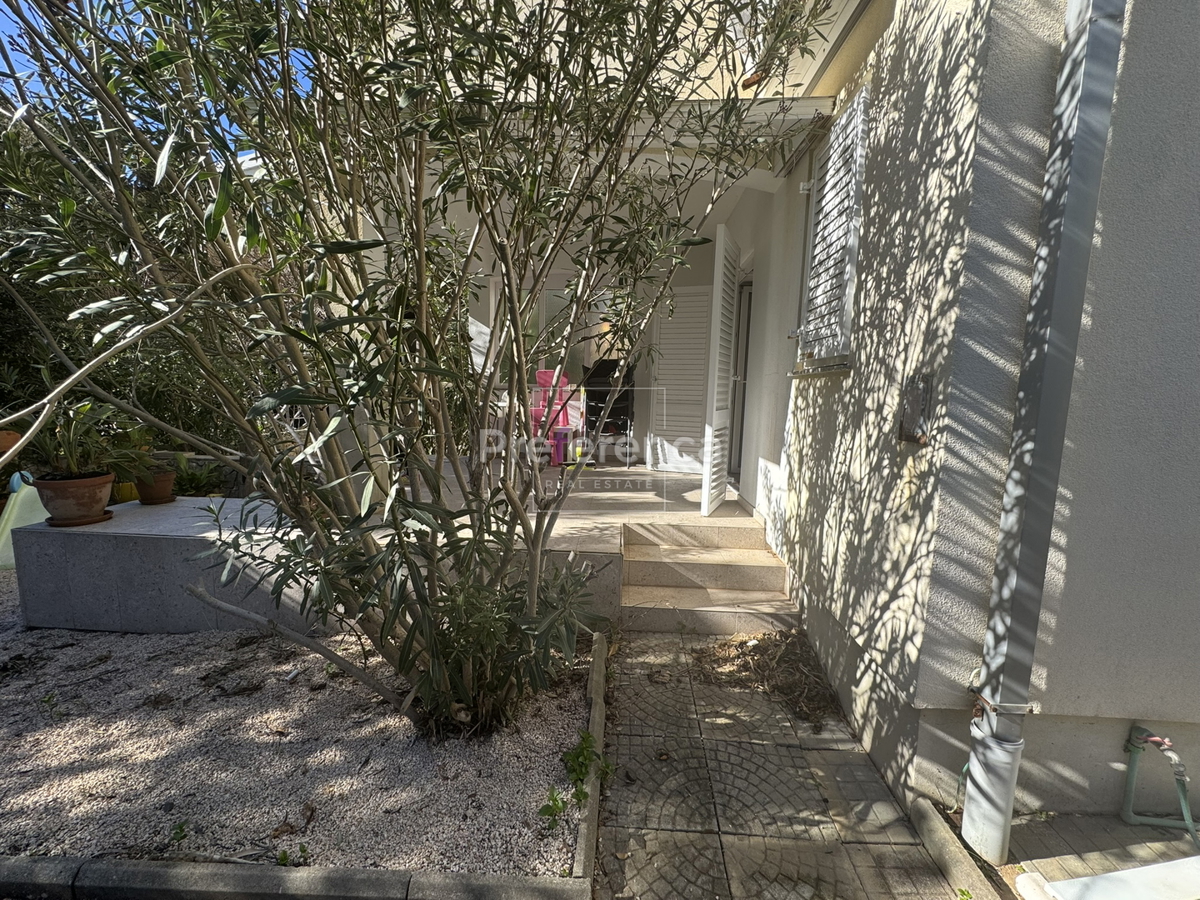 Novalja - bilocale al piano terra