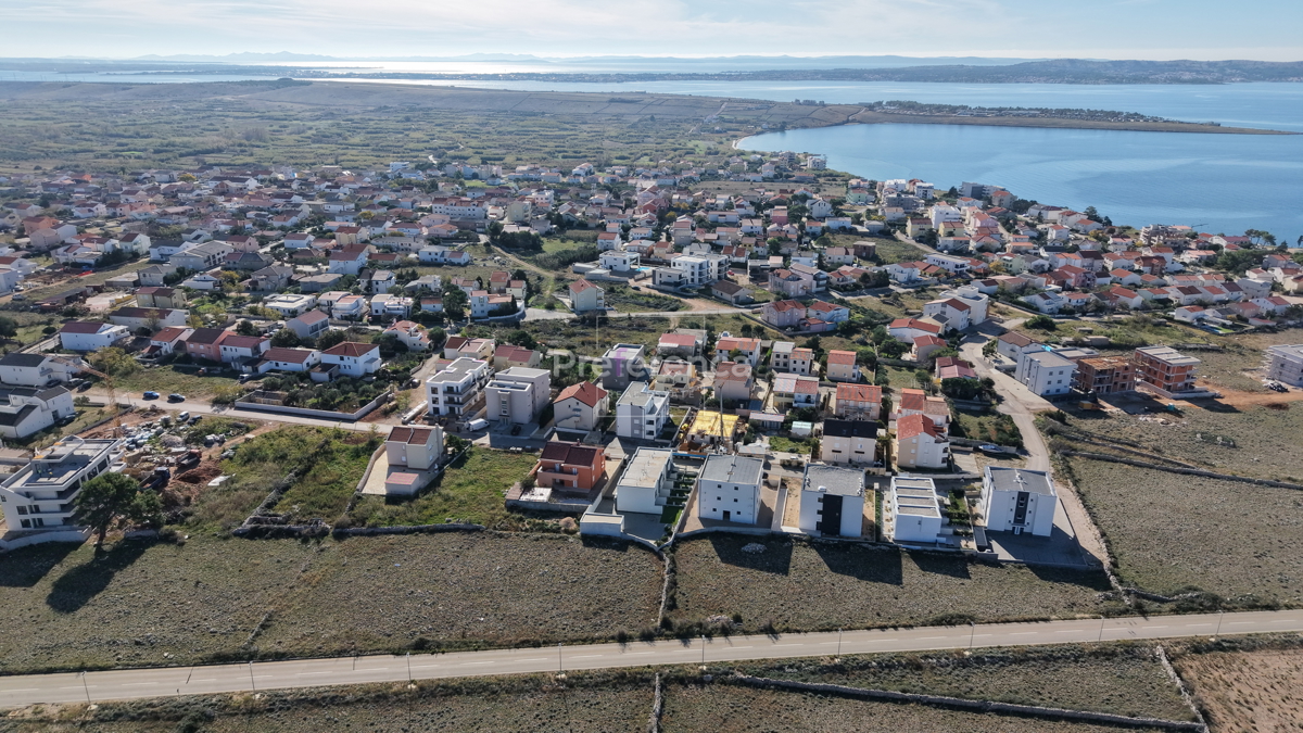 Povljana - terreno edificabile di 739m2