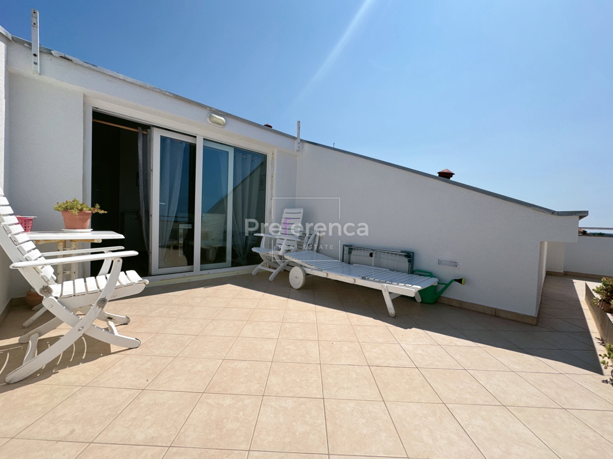 Novalja - appartamento trilocale con vista