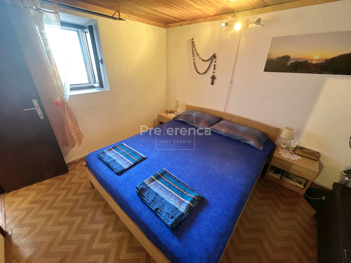 Jakišnica - casa a schiera nel centro storico