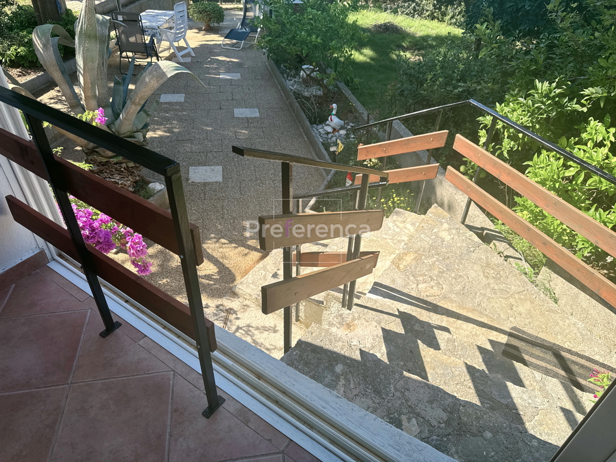 Jakišnica - casa a schiera nel centro storico