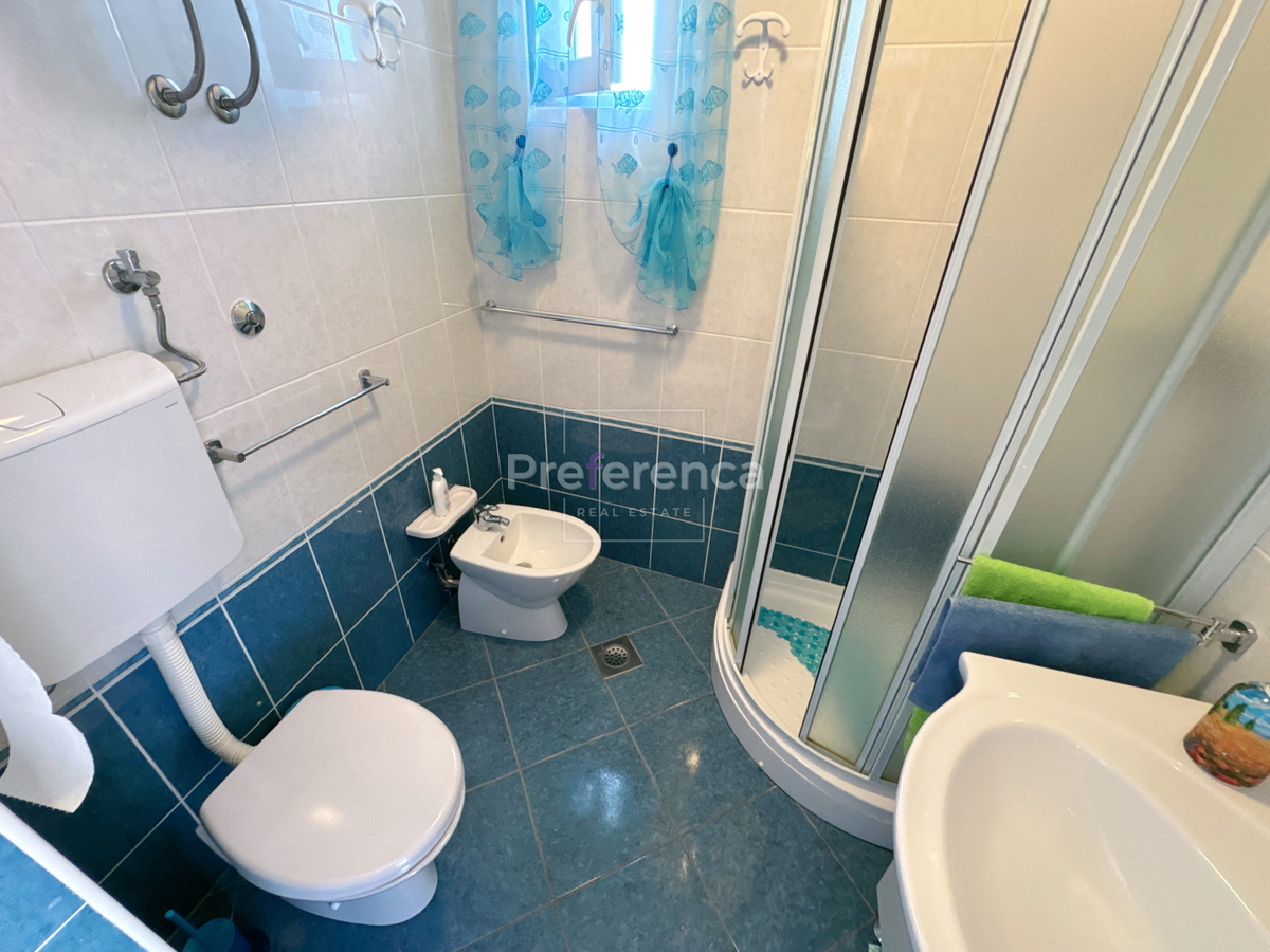 Jakišnica - casa a schiera nel centro storico