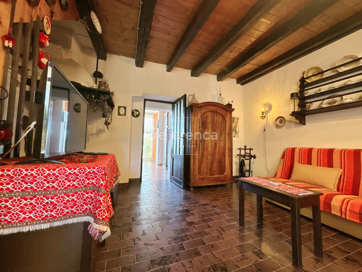 Jakišnica - casa a schiera nel centro storico