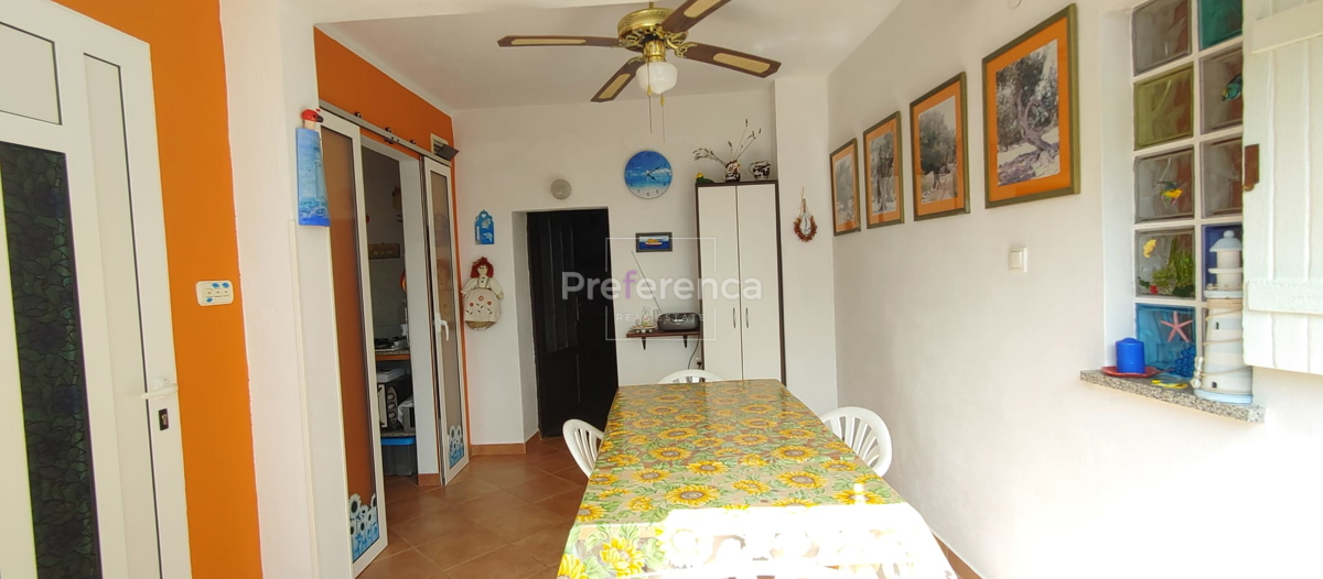 Jakišnica - casa a schiera nel centro storico