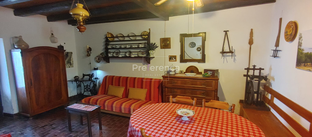 Jakišnica - casa a schiera nel centro storico