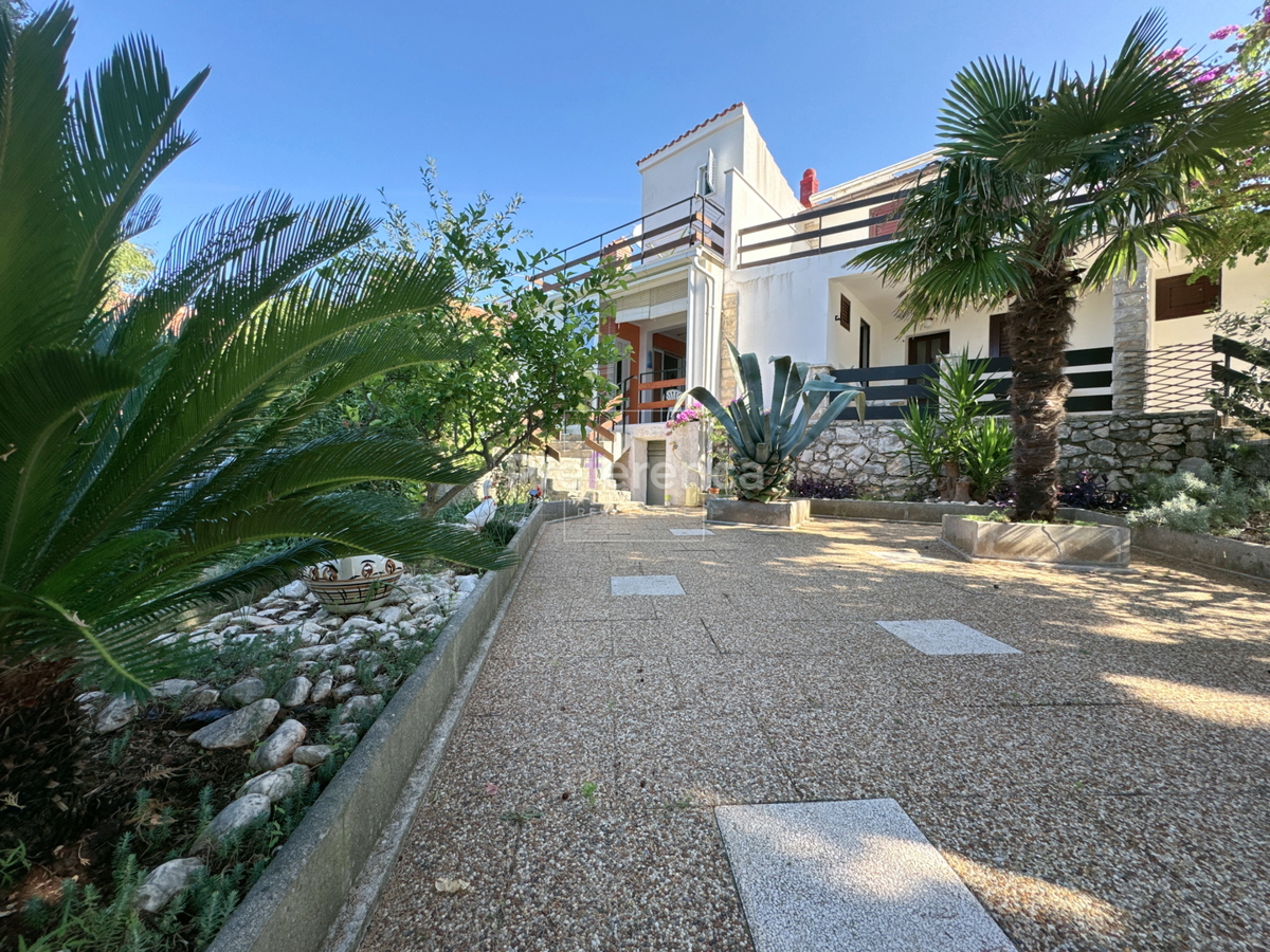 Jakišnica - casa a schiera nel centro storico