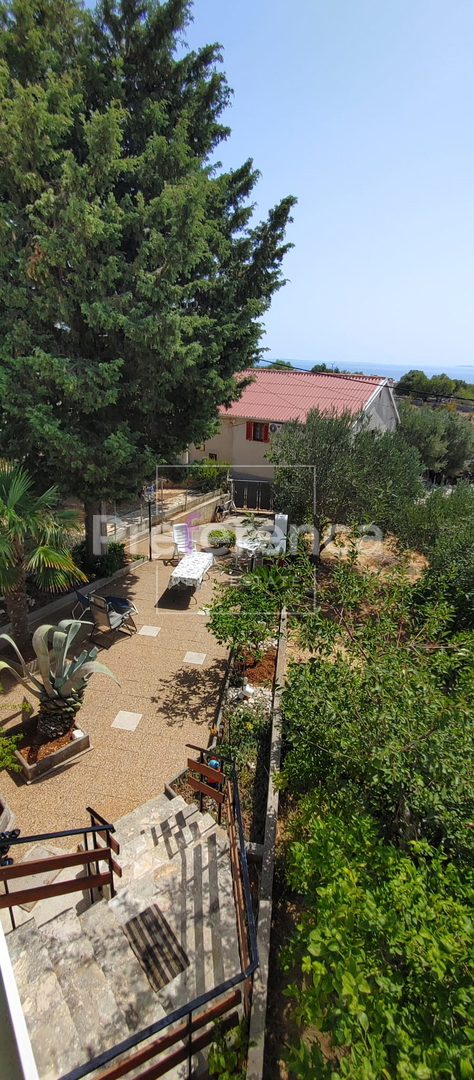 Jakišnica - casa a schiera nel centro storico