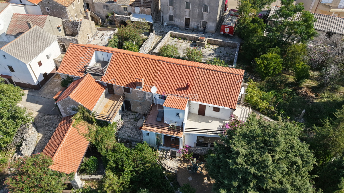 Jakišnica - casa a schiera nel centro storico