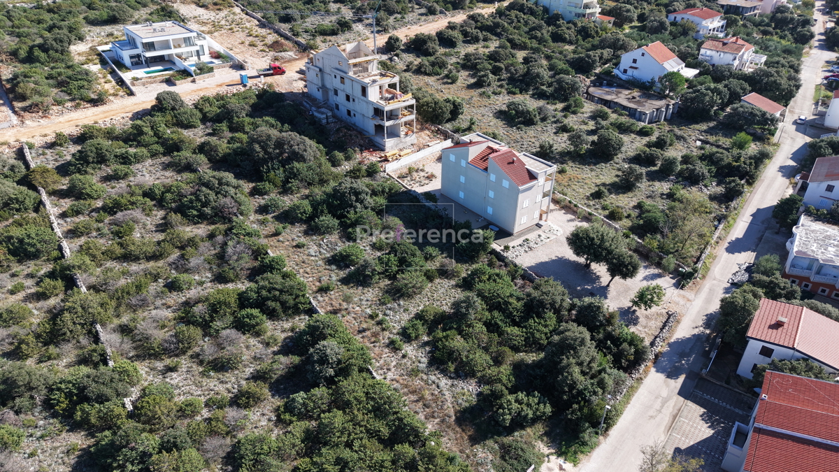 Mandre - terreno edificabile 662 m2