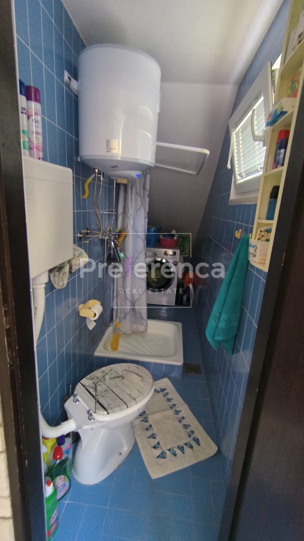 Novalja - casa con appartamenti