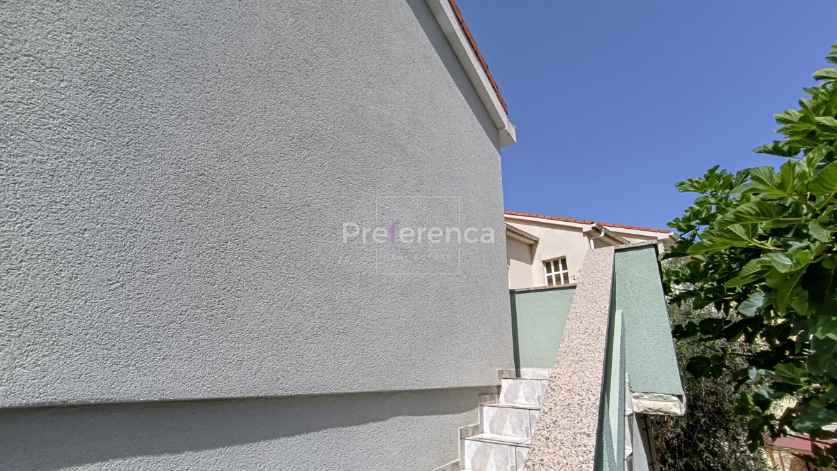 Novalja - casa con appartamenti