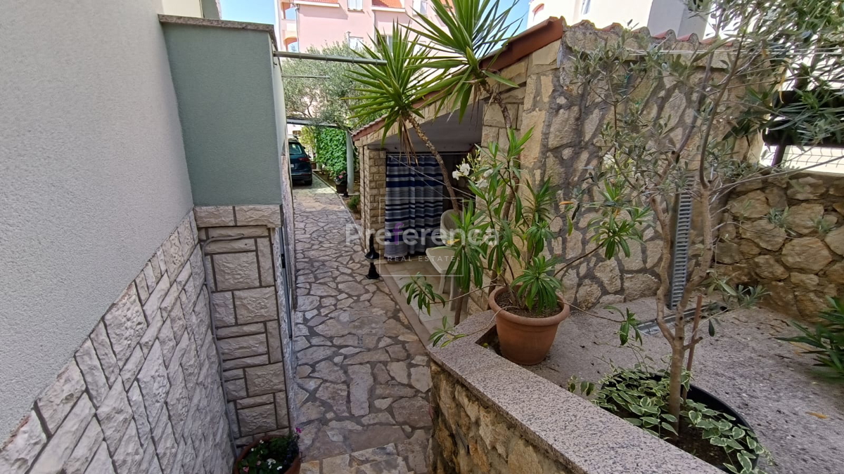 Novalja - casa con appartamenti