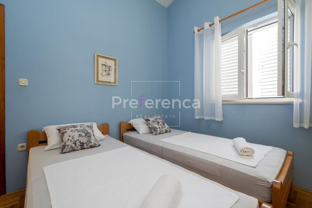 Novalja - casa con appartamenti