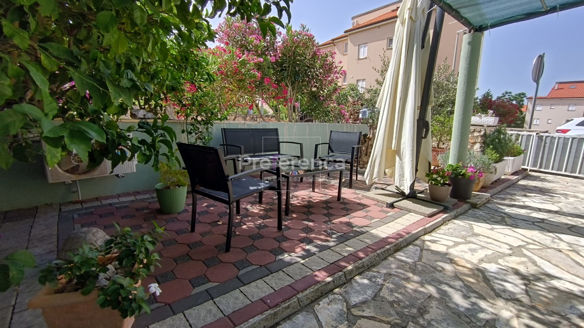 Novalja - casa con appartamenti