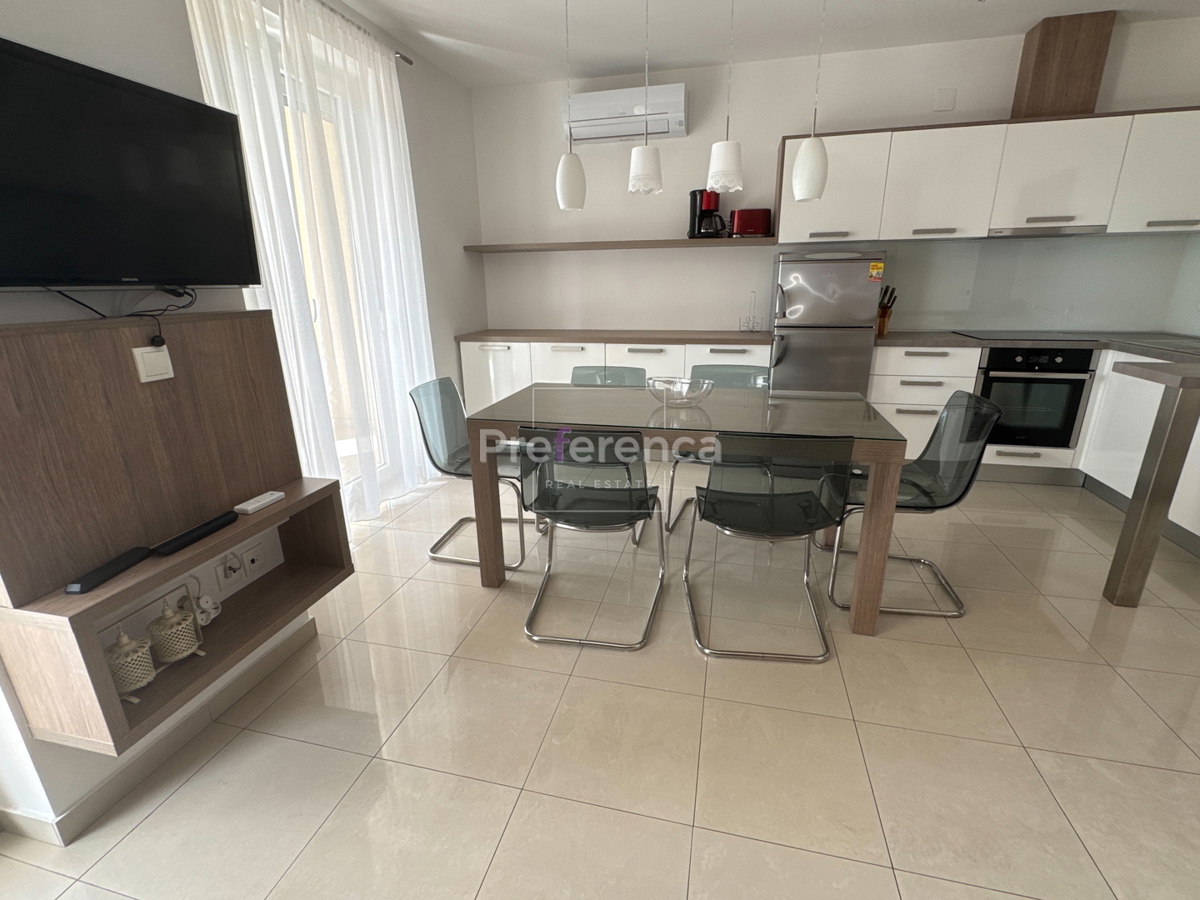 Novalja - appartamento bilocale al secondo piano - VICINANZA AL MARE