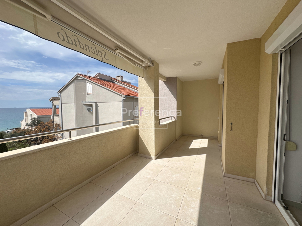 Novalja - appartamento bilocale al secondo piano - VICINANZA AL MARE