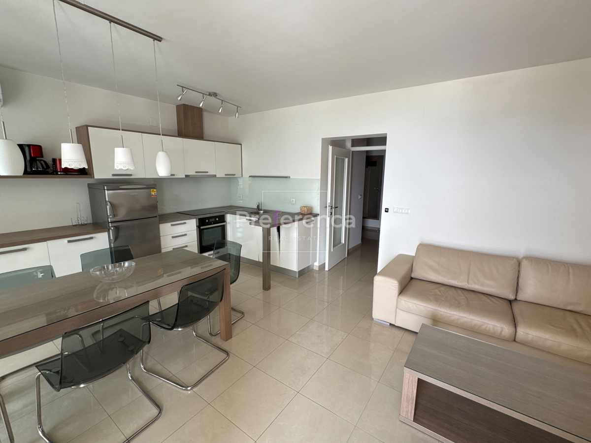 Novalja - appartamento bilocale al secondo piano - VICINANZA AL MARE