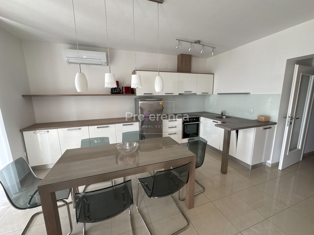 Novalja - appartamento bilocale al secondo piano - VICINANZA AL MARE