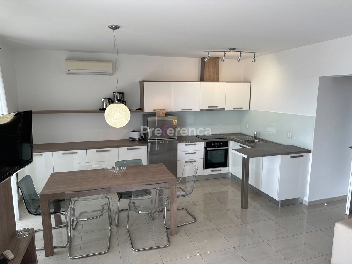 Novalja - appartamento bilocale al secondo piano - VICINANZA AL MARE