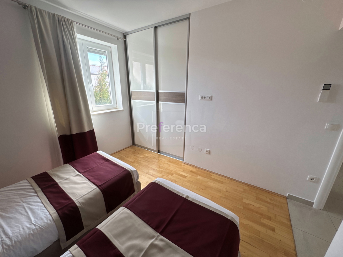 Novalja - appartamento bilocale al secondo piano - VICINANZA AL MARE