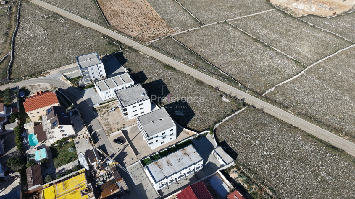 Povljana - terreno edificabile 851m2