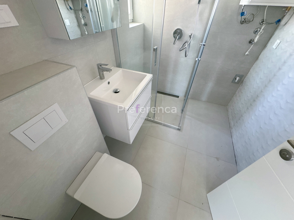 Novalja - appartamento trilocale al piano terra