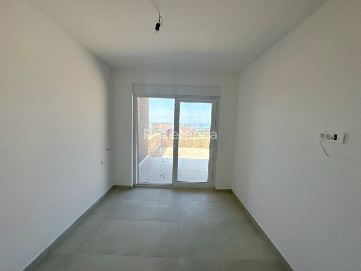 Novalja - appartamento trilocale al piano terra