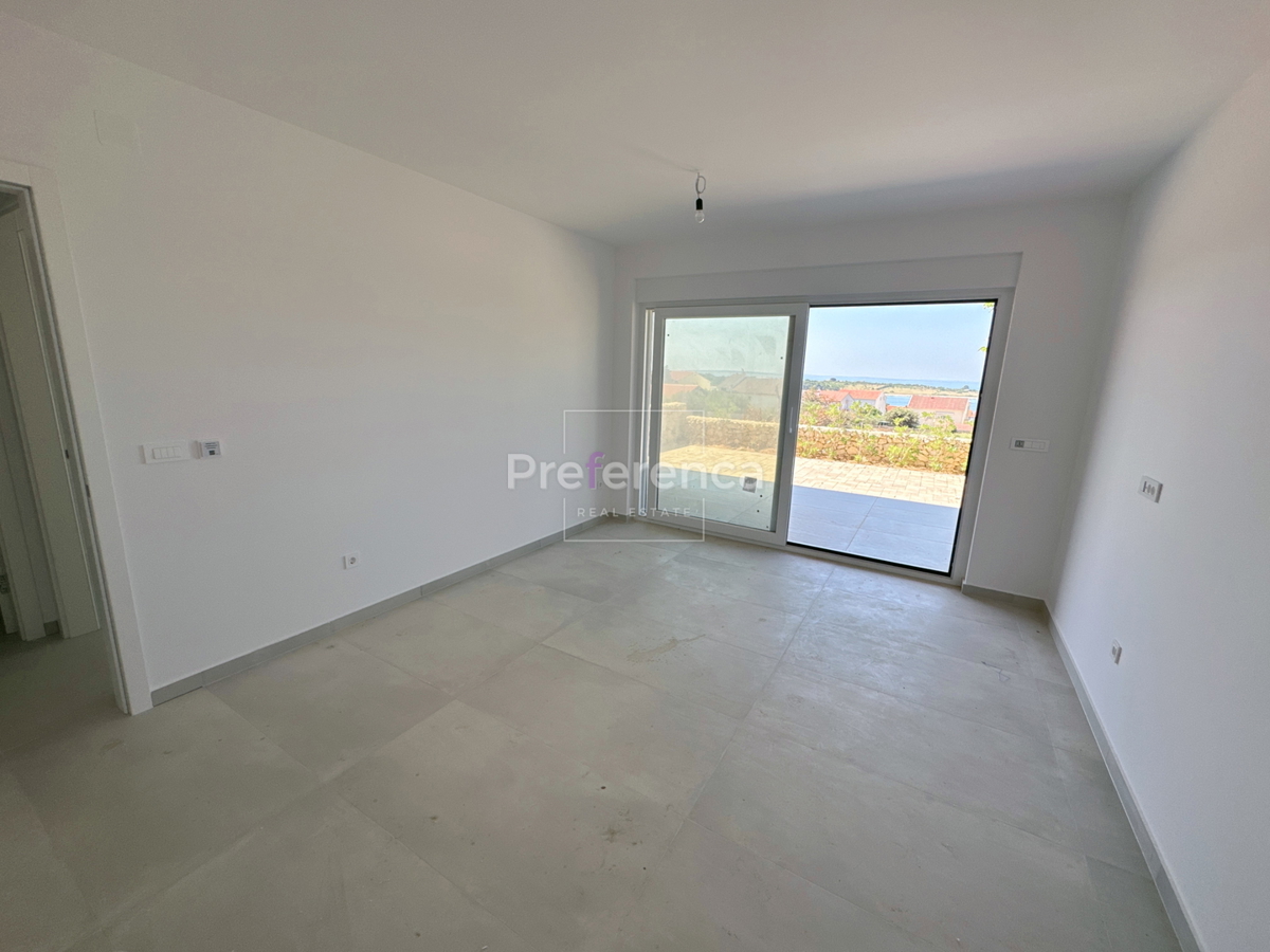 Novalja - appartamento trilocale al piano terra