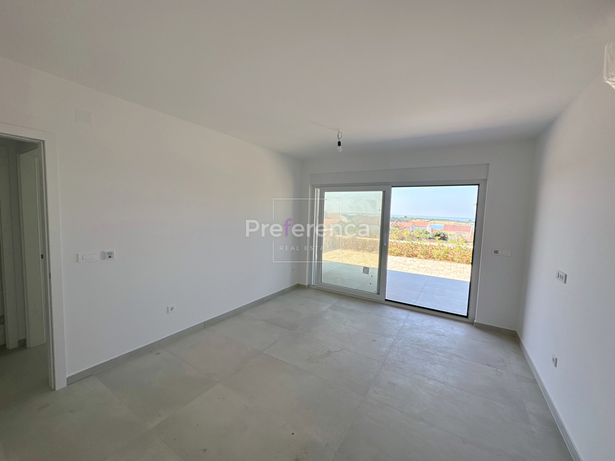 Novalja - appartamento trilocale al piano terra