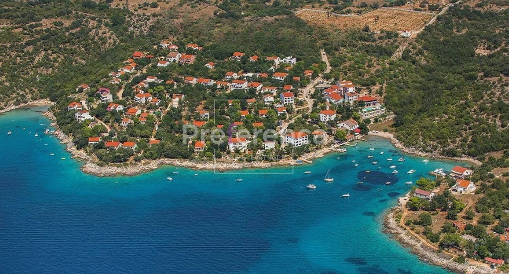 Potočnica - terreno edificabile 750m2