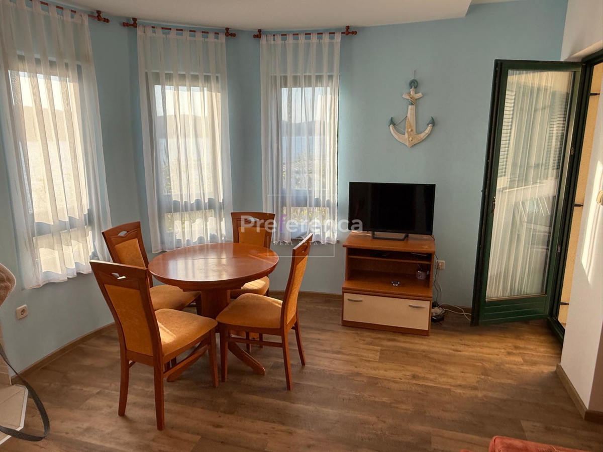 Stara Novalja - monolocale in prima fila sul mare